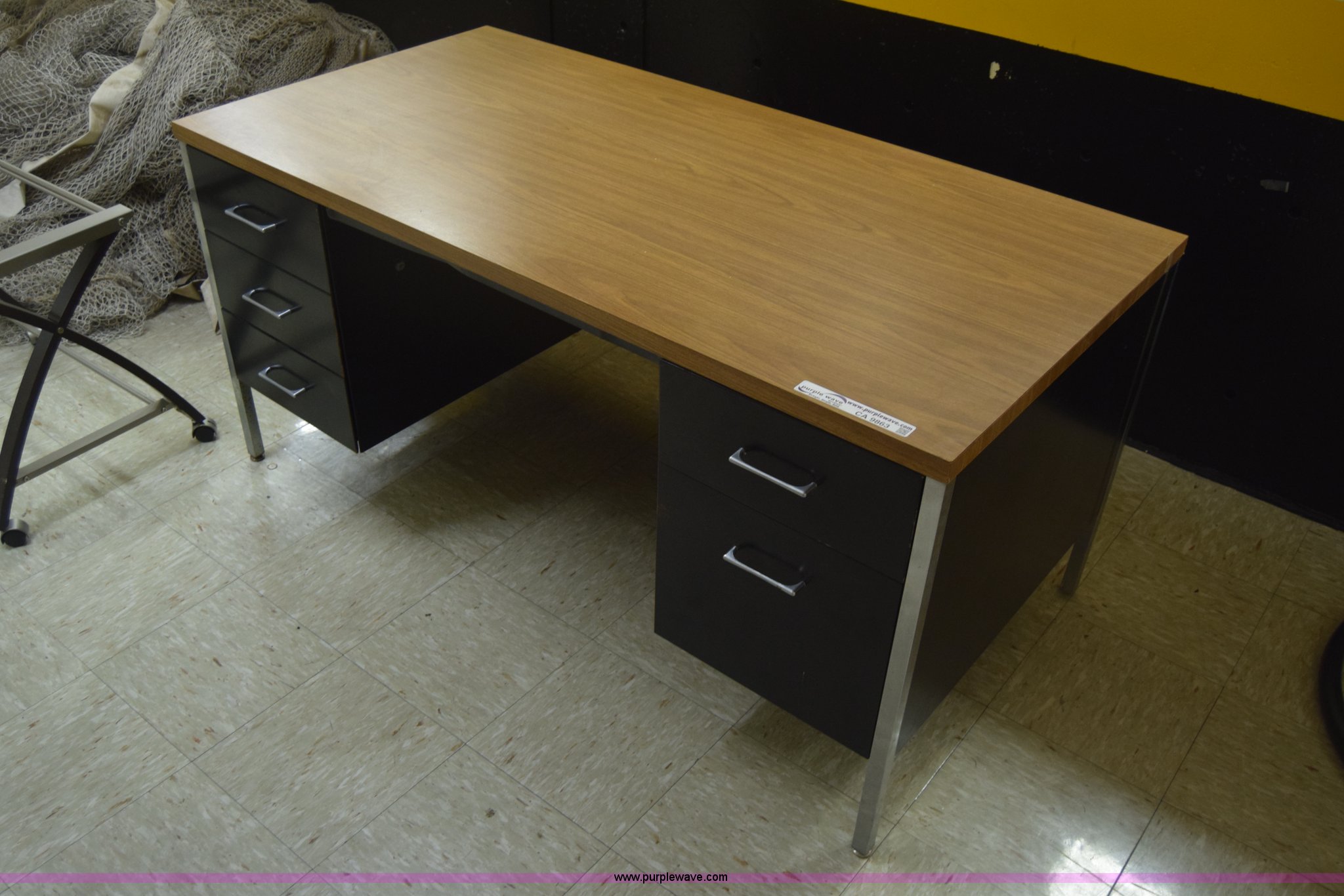 Office furniture in Wichita, KS Item CA9863 sold Purple Wave