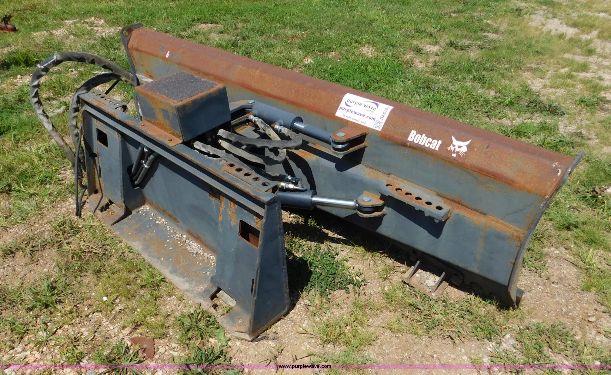 Bobcat blade in Louisburg, KS Item DA8761 sold Purple Wave
