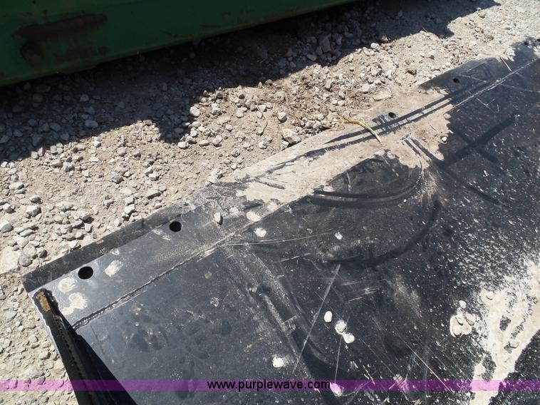 image for item BG9285 John Deere D66 skid steer bucket