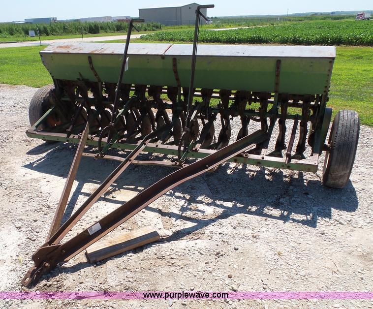 image for item BG9288 John Deere Van Brunt FBA grain drill