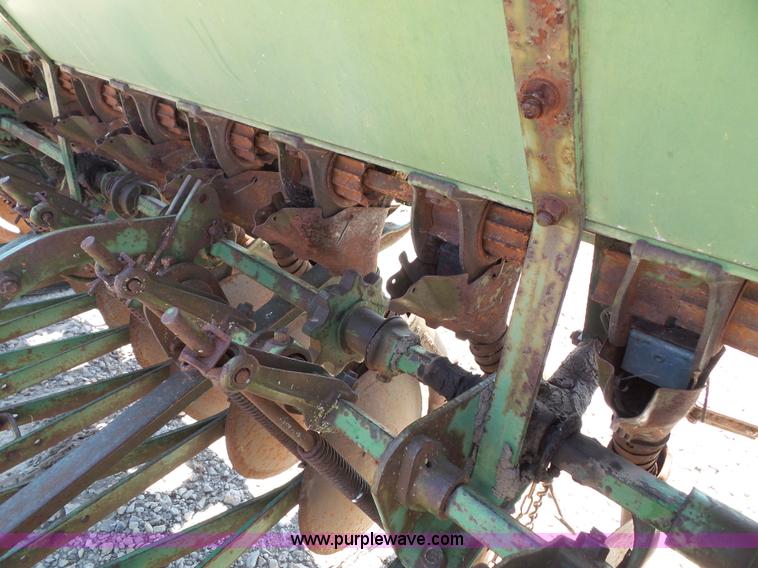 image for item BG9288 John Deere Van Brunt FBA grain drill