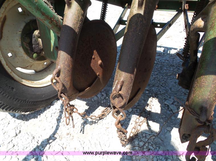 image for item BG9288 John Deere Van Brunt FBA grain drill