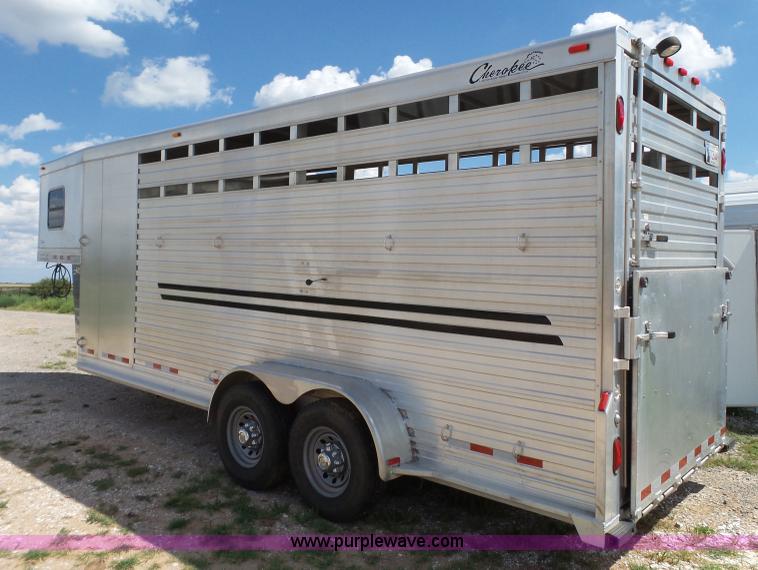 image for item BZ9180 2005 Cherokee livestock trailer