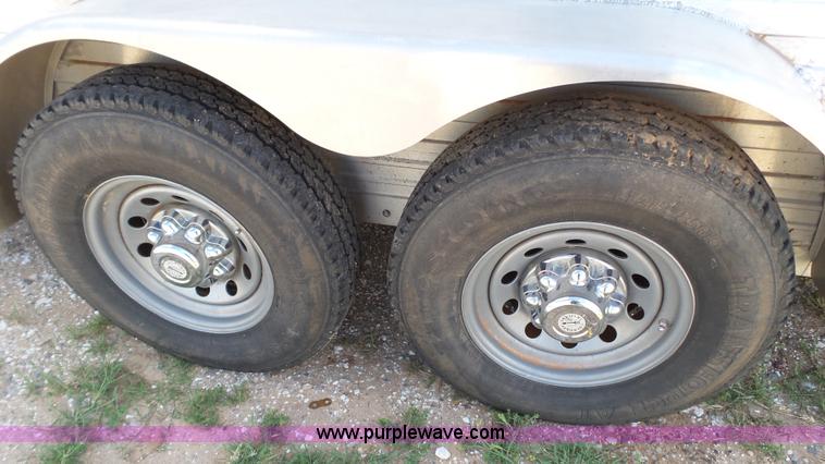 image for item BZ9180 2005 Cherokee livestock trailer