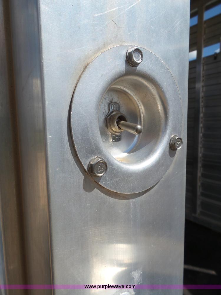 image for item BZ9180 2005 Cherokee livestock trailer