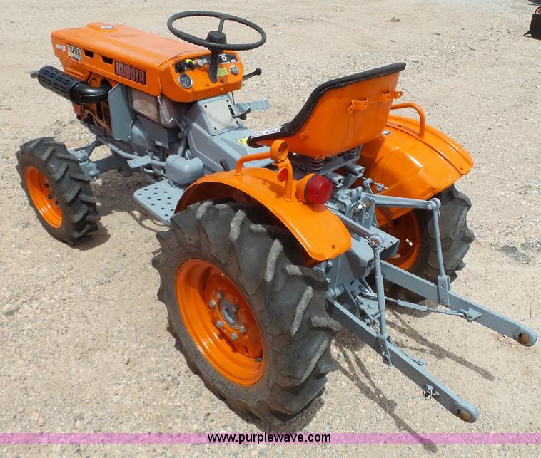image for item BZ9190 Kubota B7100HST MFWD tractor