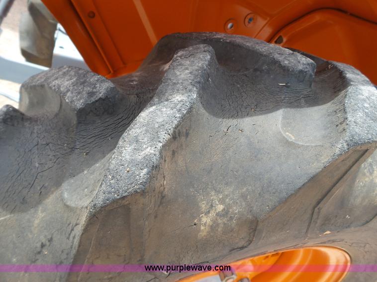 image for item BZ9190 Kubota B7100HST MFWD tractor