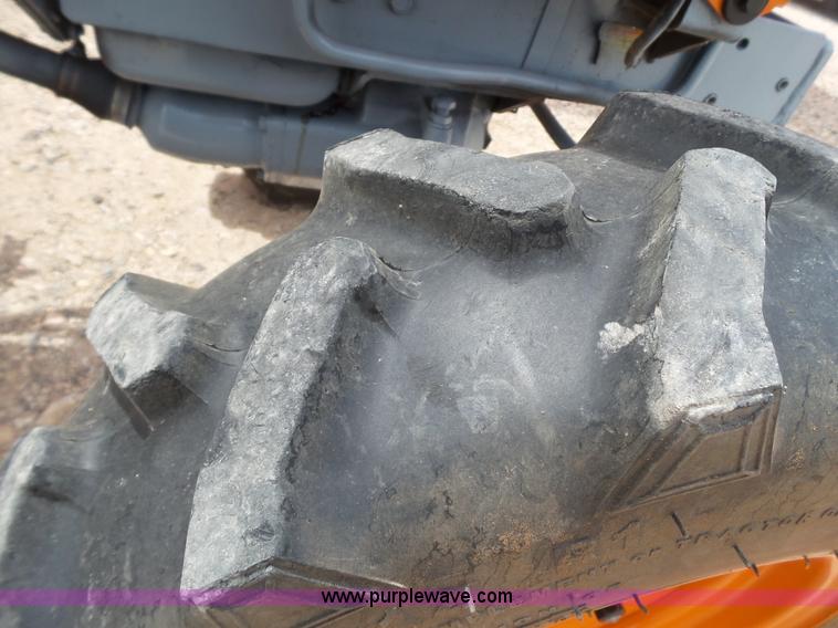 image for item BZ9190 Kubota B7100HST MFWD tractor