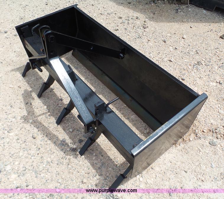 image for item BZ9190 Kubota B7100HST MFWD tractor