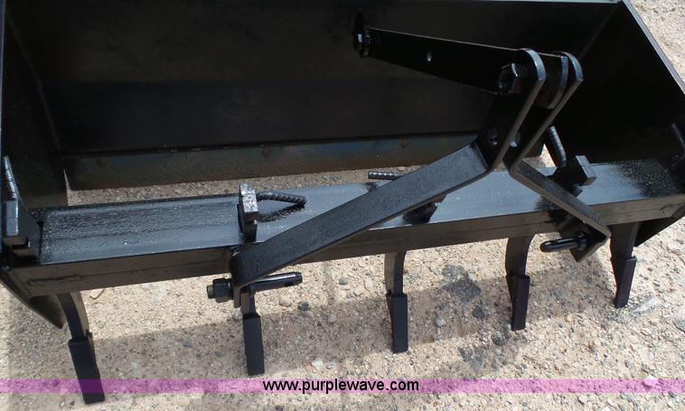 image for item BZ9190 Kubota B7100HST MFWD tractor