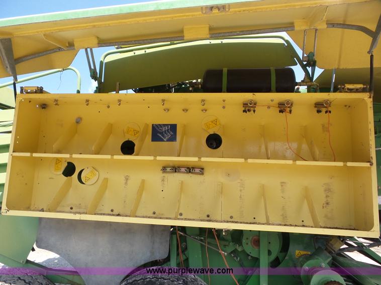 image for item BZ9635 2005 Krone Big Pack 1290 large square baler