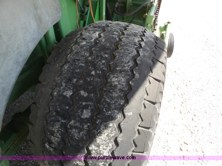 image for item BZ9635 2005 Krone Big Pack 1290 large square baler