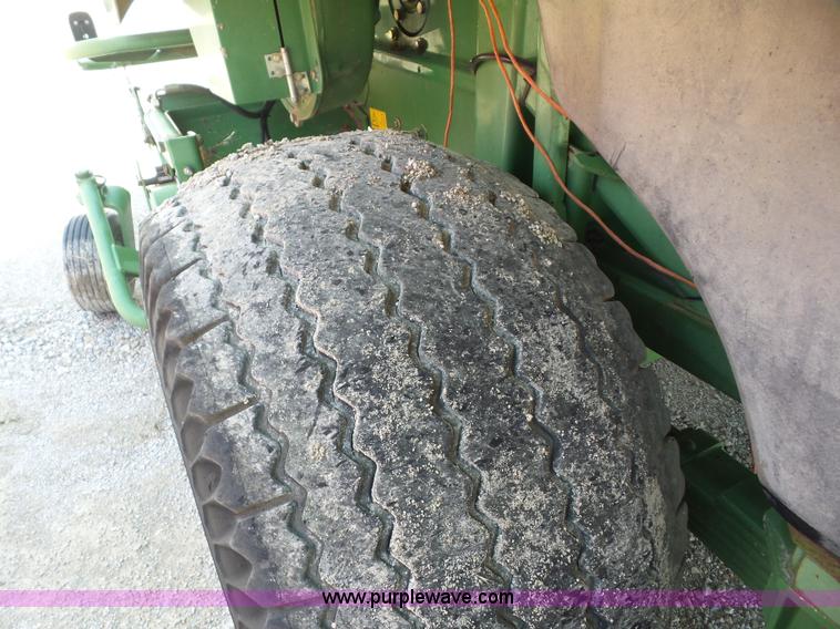 image for item BZ9635 2005 Krone Big Pack 1290 large square baler