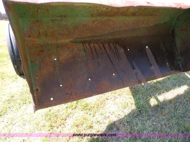 image for item BZ9660 John Deere 4320 tractor