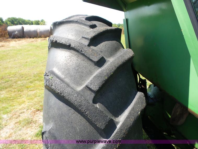 image for item BZ9660 John Deere 4320 tractor