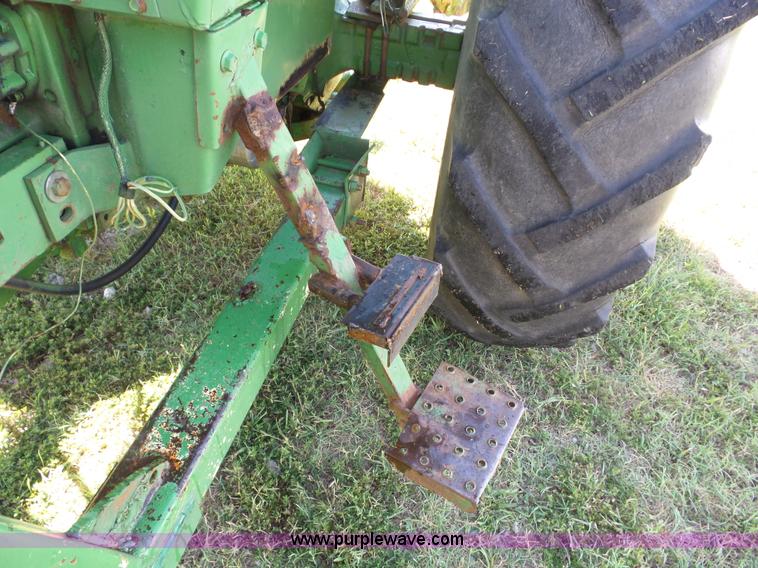 image for item BZ9660 John Deere 4320 tractor