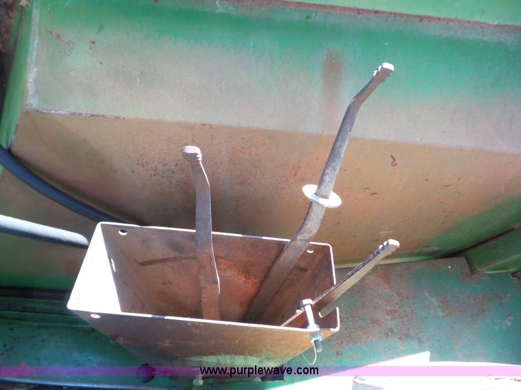 image for item BZ9660 John Deere 4320 tractor