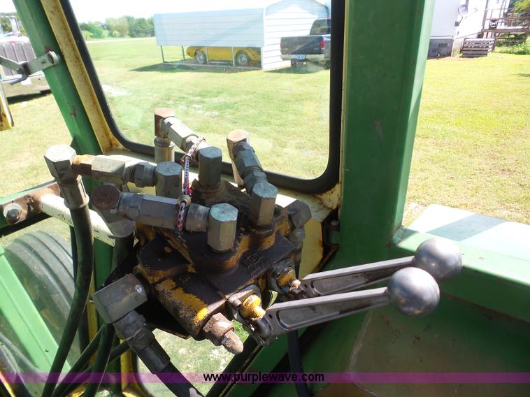 image for item BZ9660 John Deere 4320 tractor