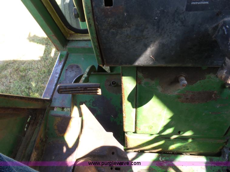 image for item BZ9660 John Deere 4320 tractor