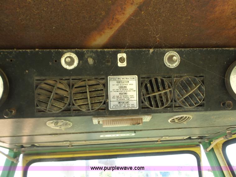 image for item BZ9660 John Deere 4320 tractor