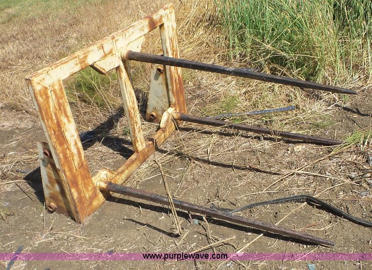 image for item BZ9660 John Deere 4320 tractor