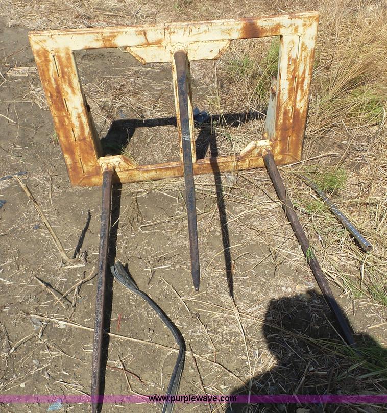 image for item BZ9660 John Deere 4320 tractor