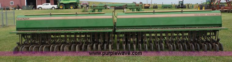 image for item BZ9687 Great Plains Solid Stand 24 grain drill