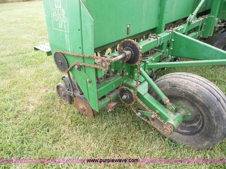 image for item BZ9687 Great Plains Solid Stand 24 grain drill