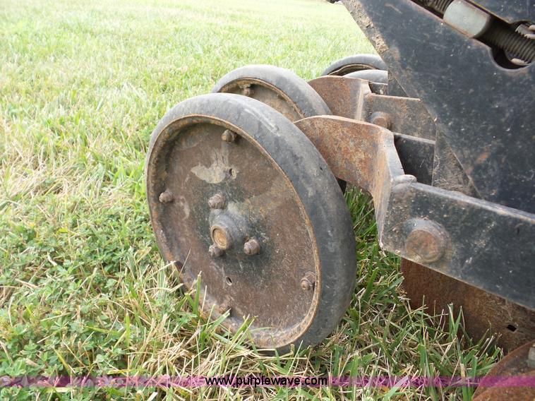 image for item BZ9687 Great Plains Solid Stand 24 grain drill