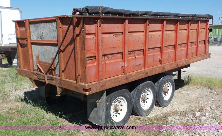 image for item BZ9695 Dump bed grain trailer