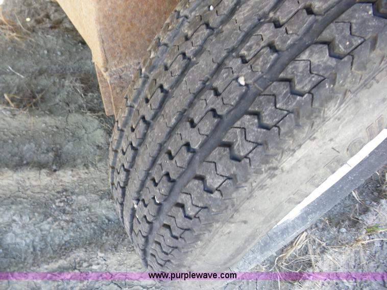 image for item BZ9695 Dump bed grain trailer