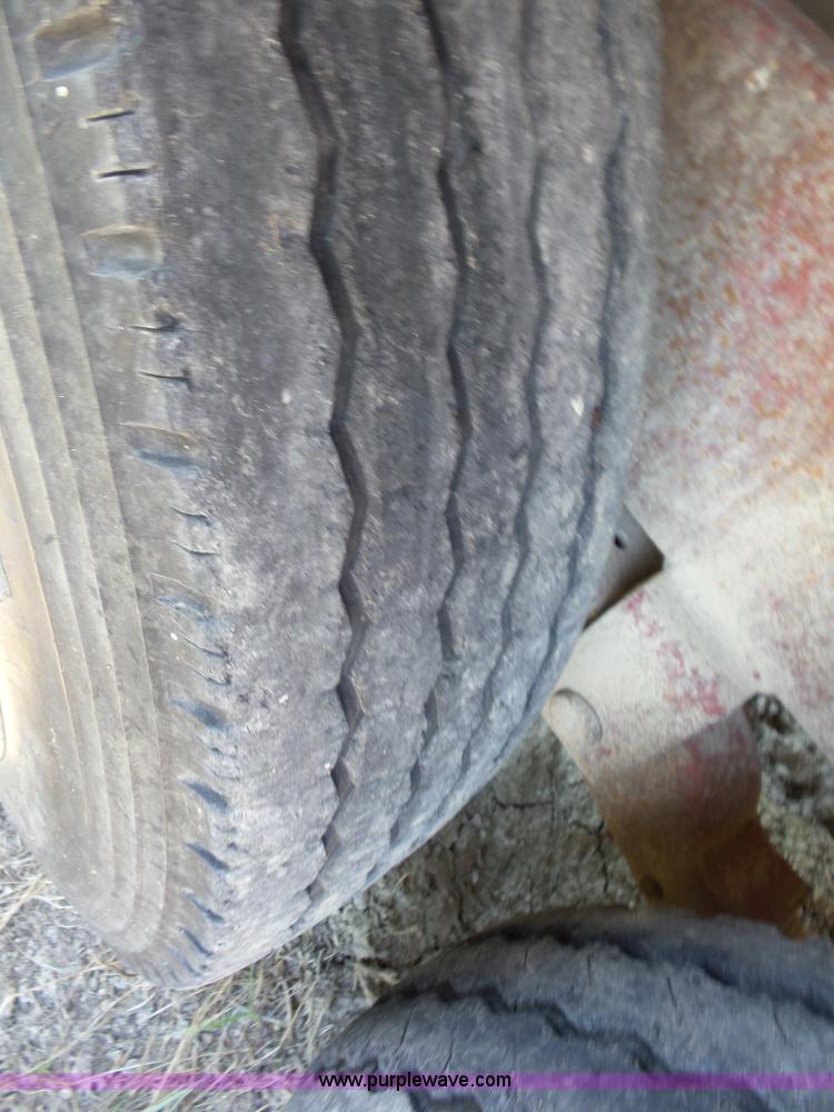 image for item BZ9695 Dump bed grain trailer