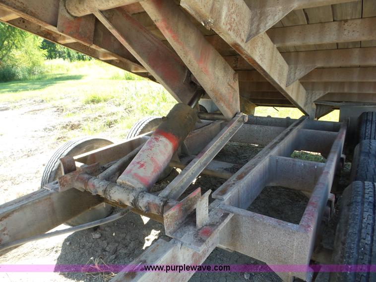 image for item BZ9695 Dump bed grain trailer