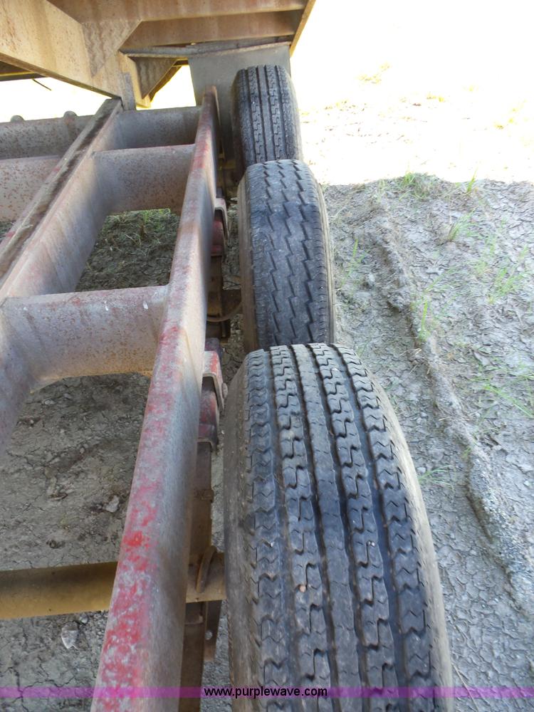 image for item BZ9695 Dump bed grain trailer