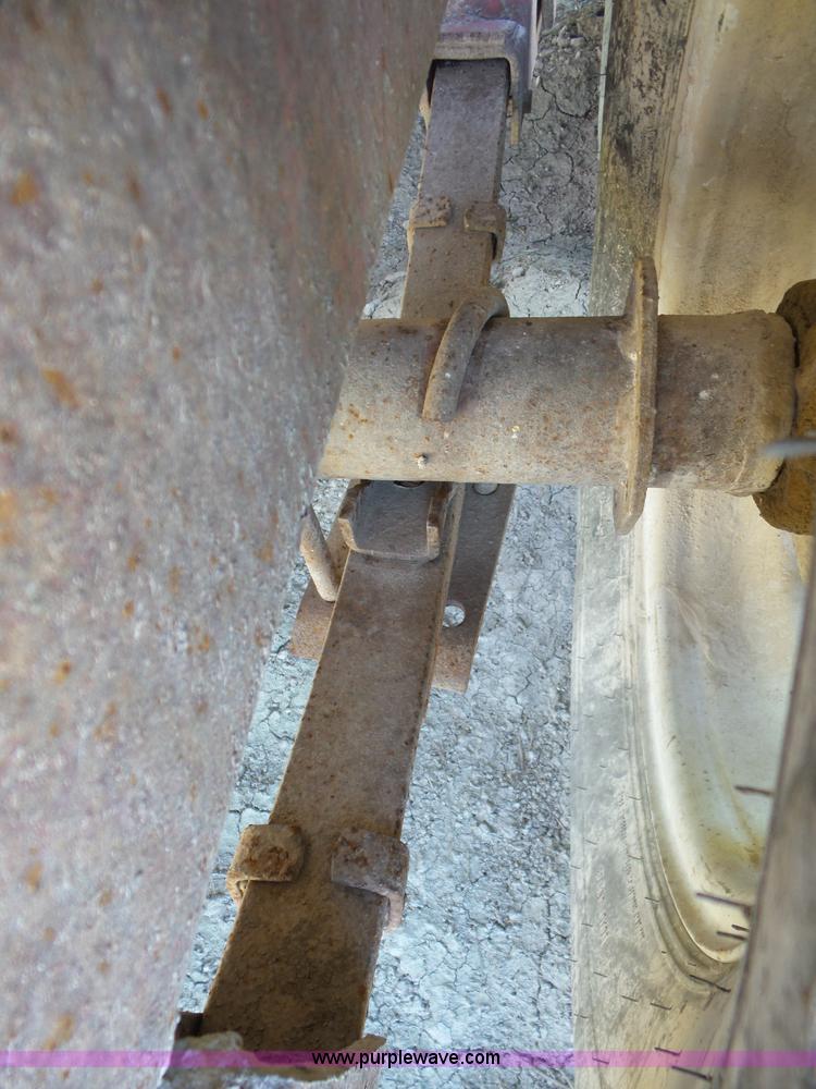 image for item BZ9695 Dump bed grain trailer