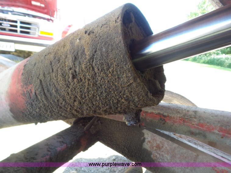 image for item BZ9695 Dump bed grain trailer