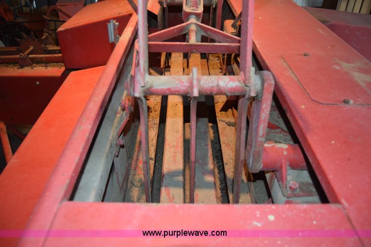 image for item CA9811 Massey-Ferguson 124 small square baler