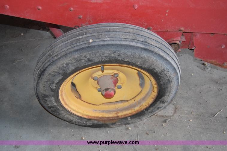 image for item CA9811 Massey-Ferguson 124 small square baler