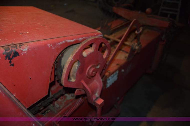 image for item CA9811 Massey-Ferguson 124 small square baler