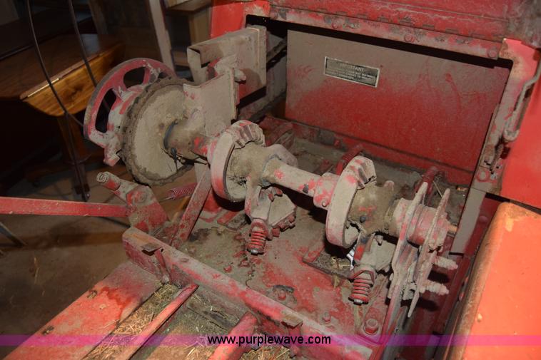 image for item CA9811 Massey-Ferguson 124 small square baler