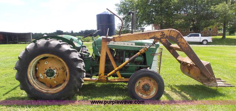 image for item CC9503 1964 Oliver 550 tractor