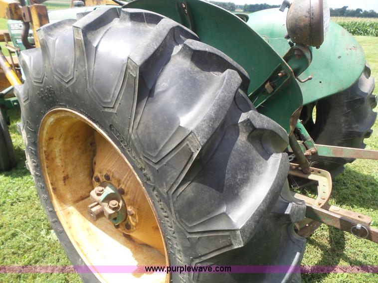 image for item CC9503 1964 Oliver 550 tractor