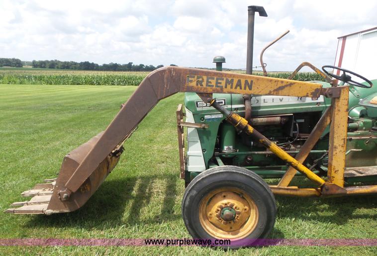 image for item CC9503 1964 Oliver 550 tractor