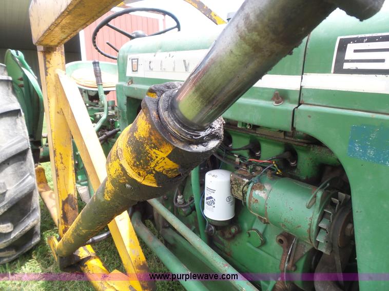 image for item CC9503 1964 Oliver 550 tractor