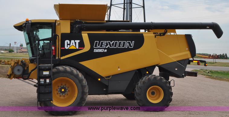 image for item G7472 2006 Lexion 580R combine