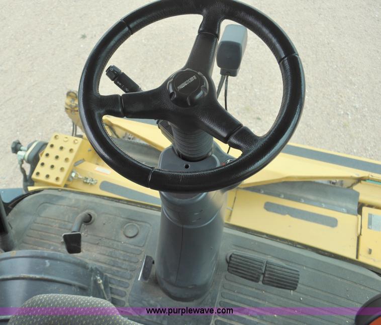 image for item G7472 2006 Lexion 580R combine