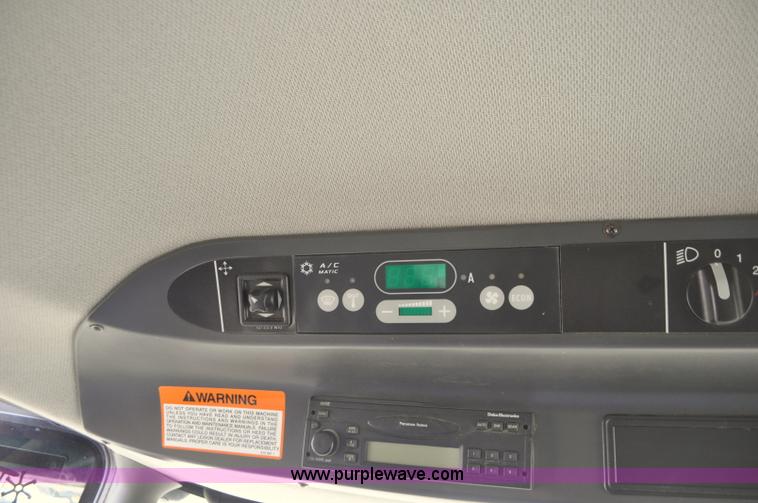 image for item G7472 2006 Lexion 580R combine