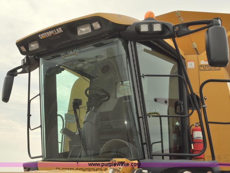 image for item G7472 2006 Lexion 580R combine