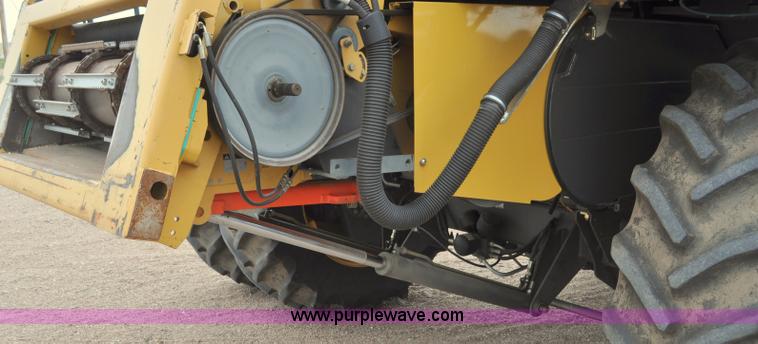 image for item G7472 2006 Lexion 580R combine