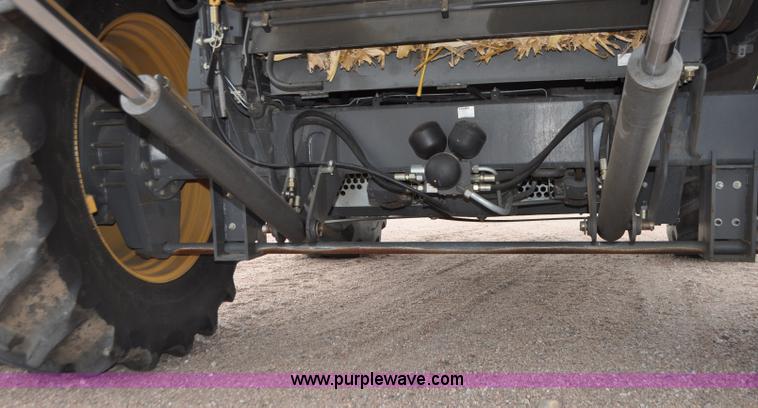 image for item G7472 2006 Lexion 580R combine